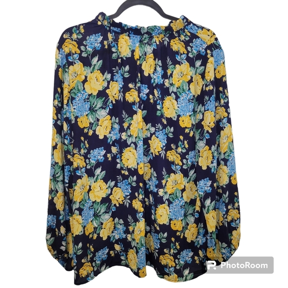 NWT Counterparts Floral Print Flowy Plus Size Blouse Top Shirt w/ Front Ties 2X - Picture 2 of 6